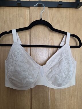 EUC HSIA Unlined Bra, 40DDD